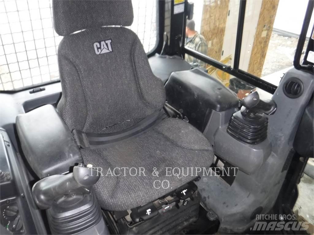 CAT D6K Buldožeri gusjeničari