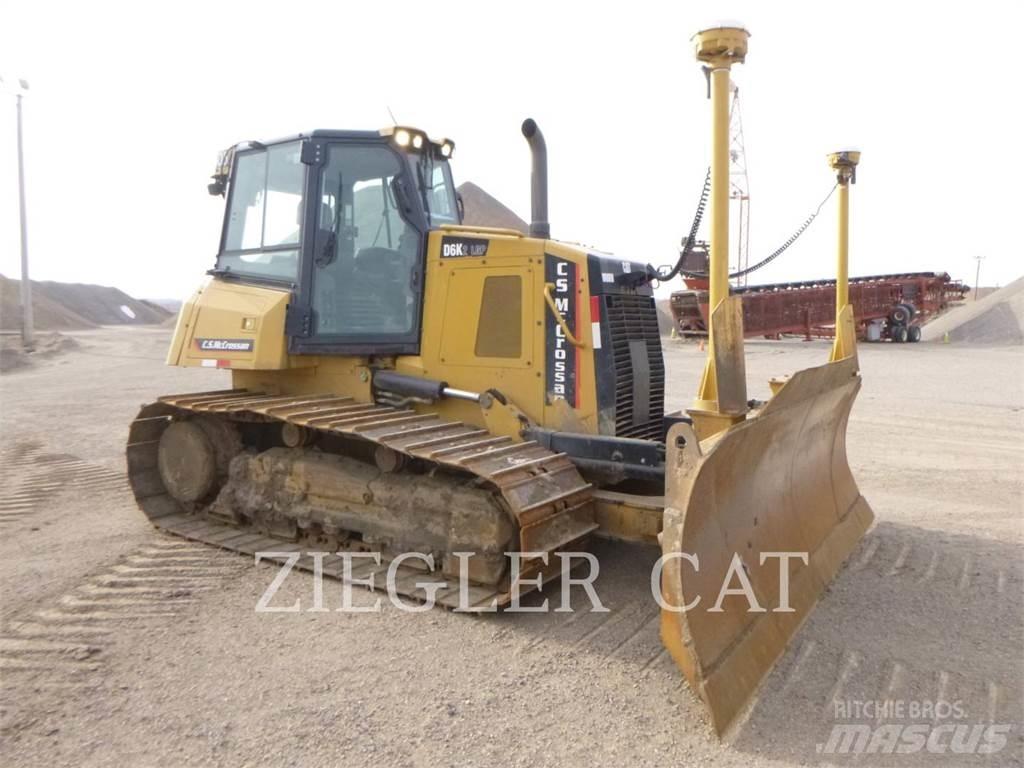 CAT D6K2 Buldožeri gusjeničari