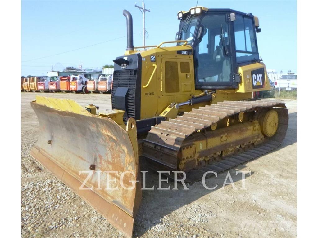 CAT D6K2 Buldožeri gusjeničari