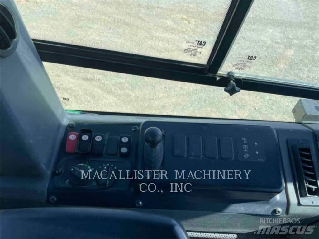 CAT D6K2 LGP Buldožeri gusjeničari