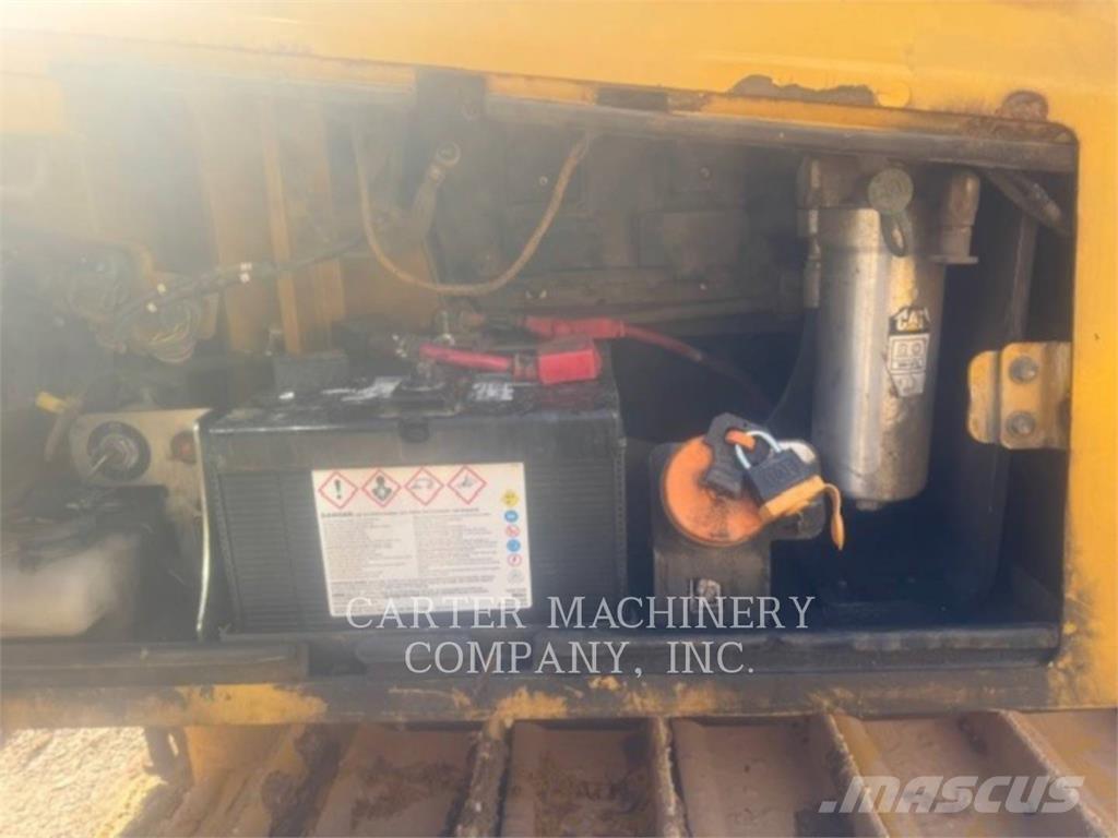 CAT D6K2 LGP Buldožeri gusjeničari