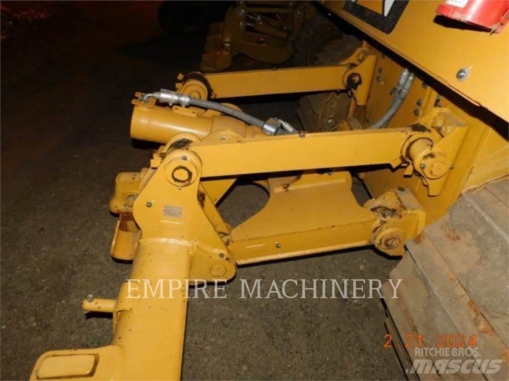 CAT D6K2 TR Buldožeri gusjeničari