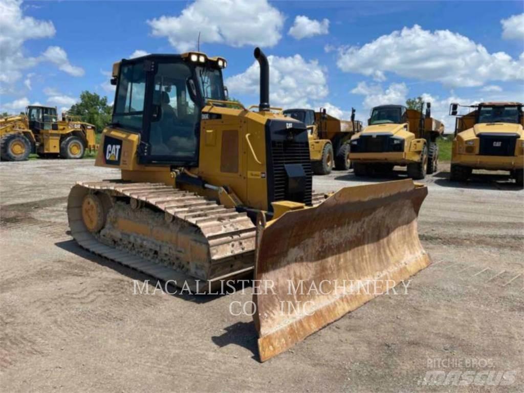 CAT D6K2LGP Buldožeri gusjeničari