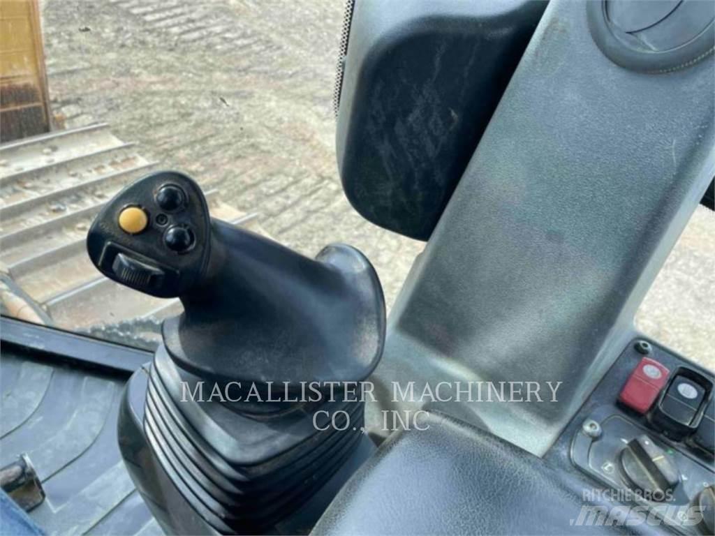 CAT D6K2LGP Buldožeri gusjeničari