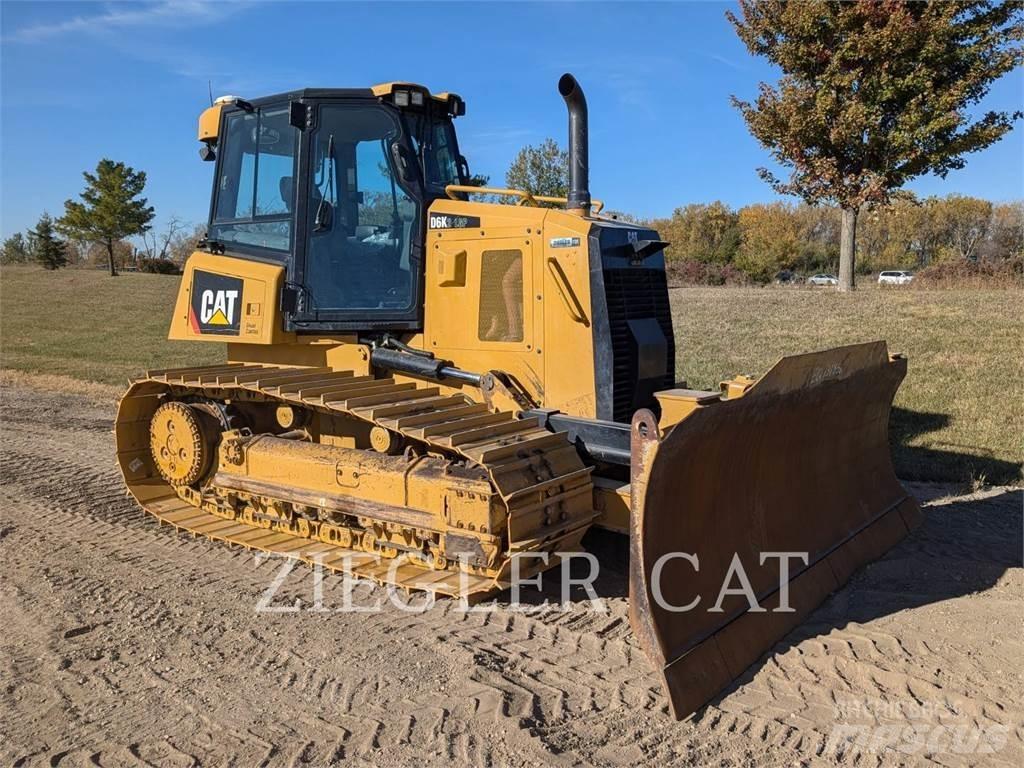CAT D6K2LGP Buldožeri gusjeničari