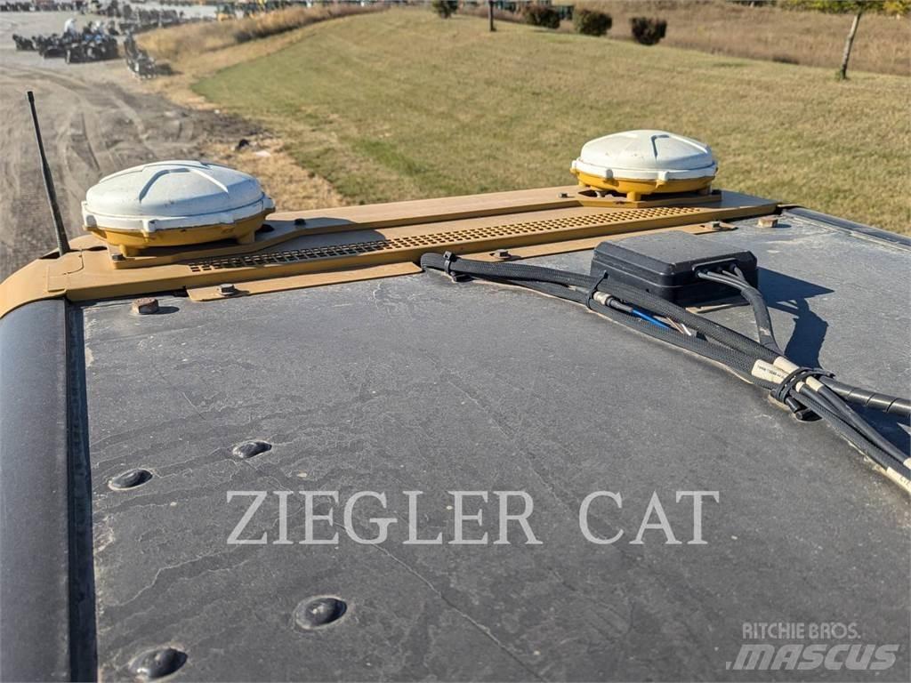 CAT D6K2LGP Buldožeri gusjeničari