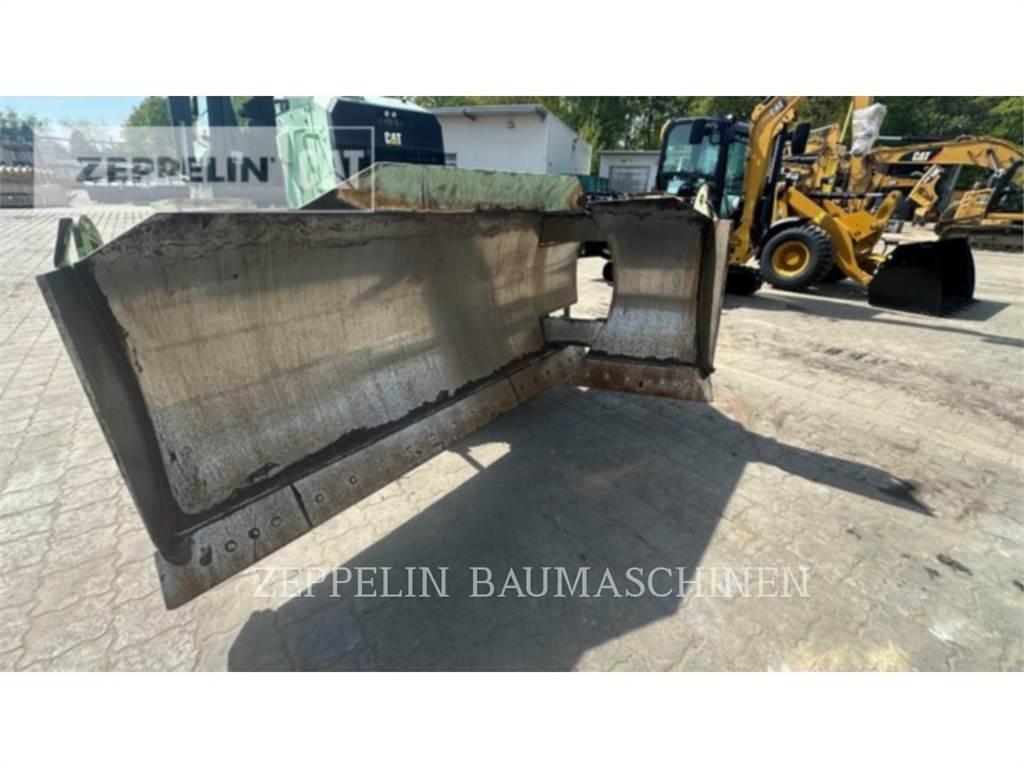 CAT D6K2LGP Buldožeri gusjeničari