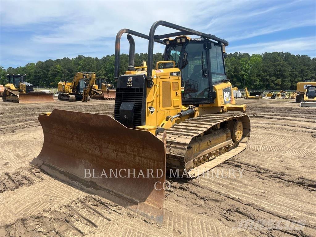 CAT D6K2LGP Buldožeri gusjeničari