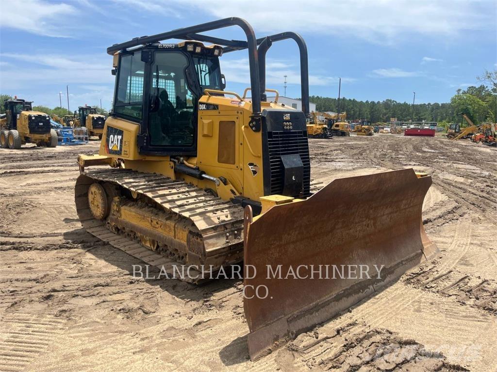 CAT D6K2LGP Buldožeri gusjeničari