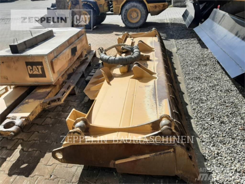 CAT D6L-20A Buldožeri gusjeničari