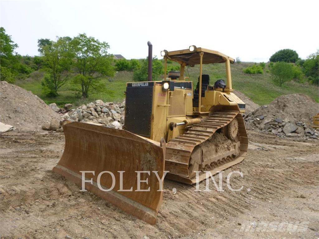 CAT D6MXL Buldožeri gusjeničari