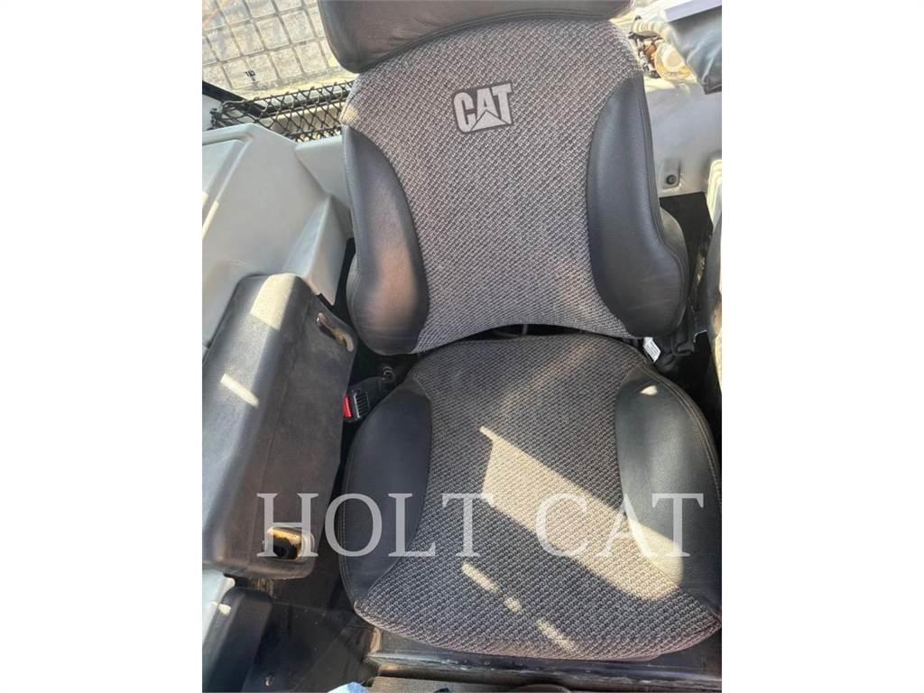 CAT D6N Buldožeri gusjeničari