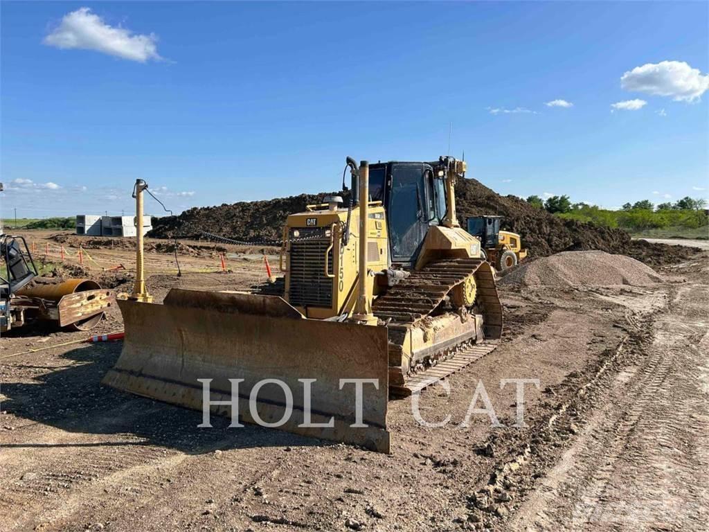 CAT D6N Buldožeri gusjeničari