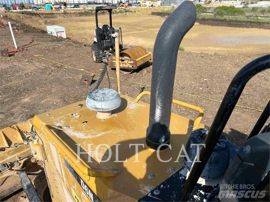 CAT D6N Buldožeri gusjeničari