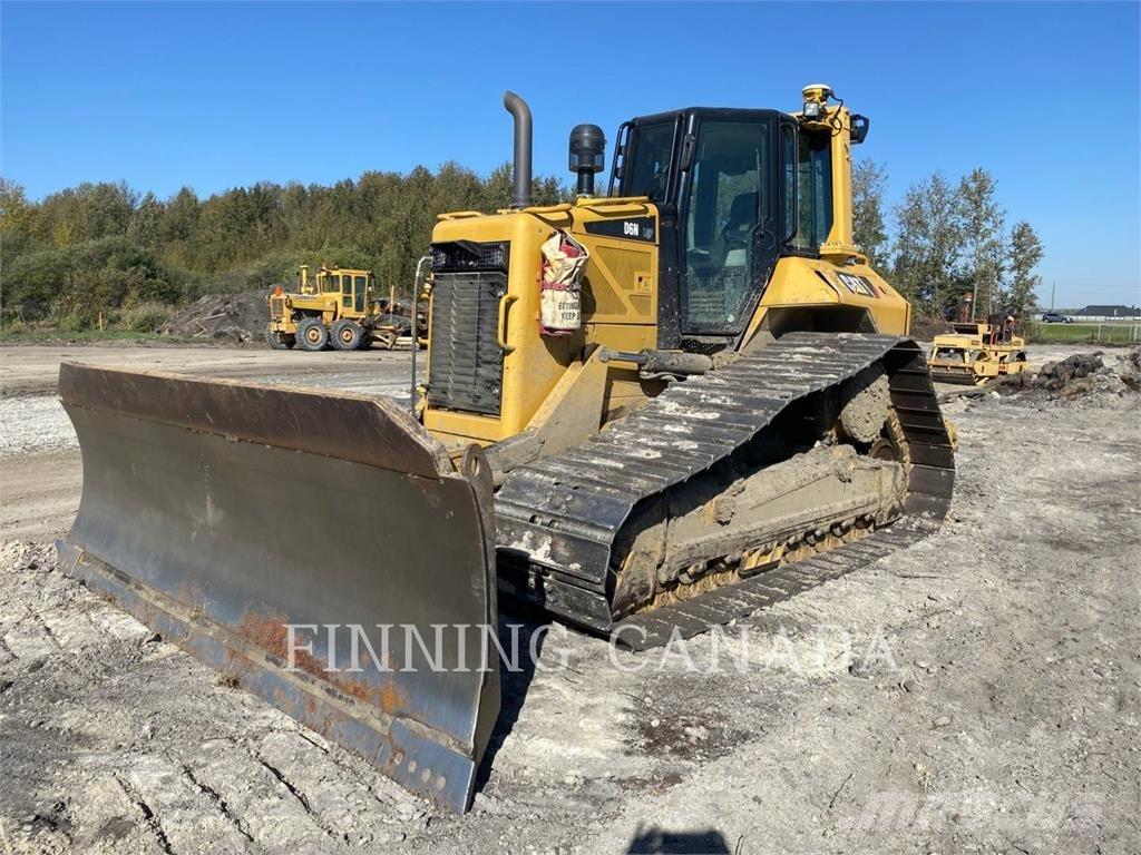 CAT D6N Buldožeri gusjeničari
