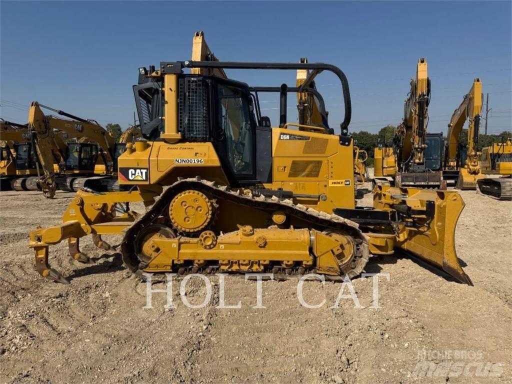 CAT D6N 3D Buldožeri gusjeničari