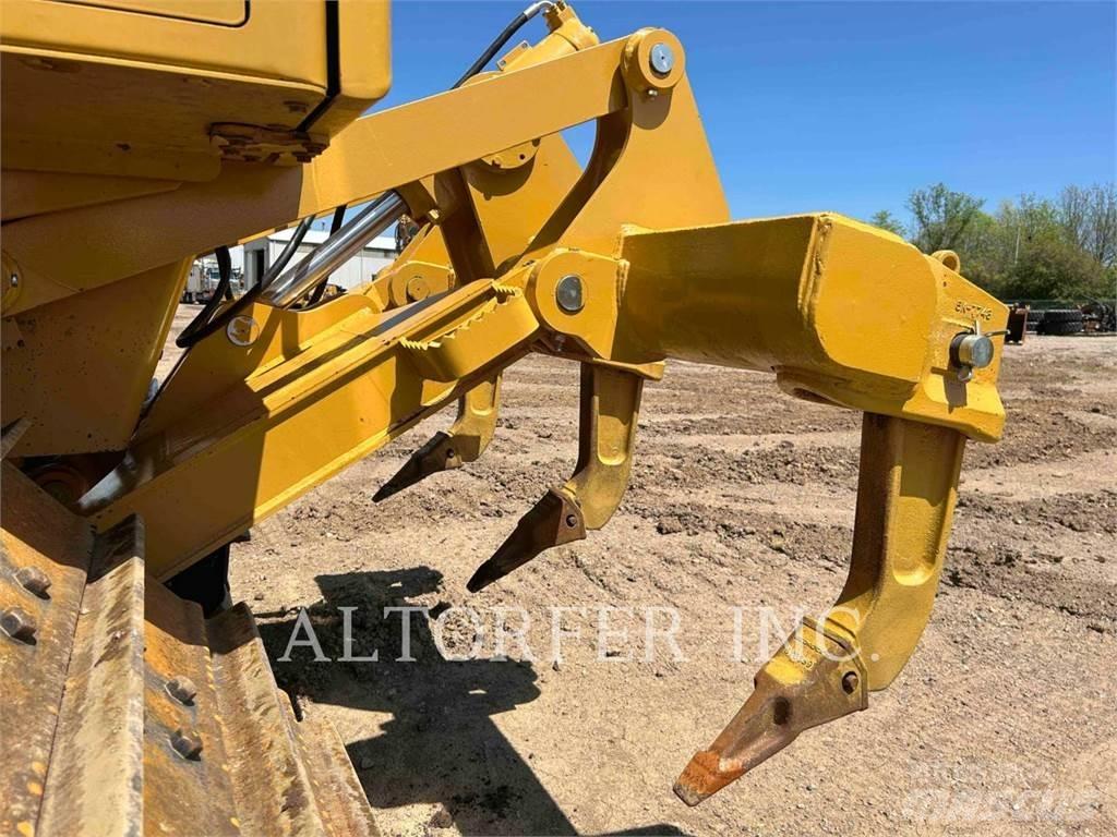 CAT D6N LGP R Buldožeri gusjeničari