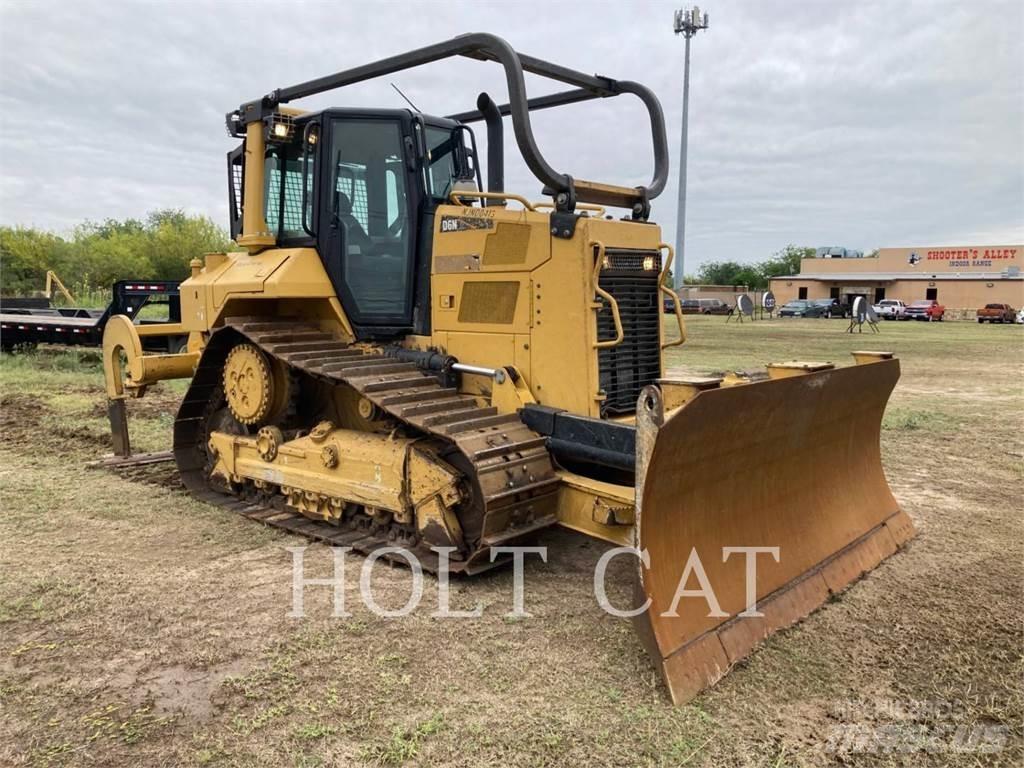 CAT D6N XL Buldožeri gusjeničari