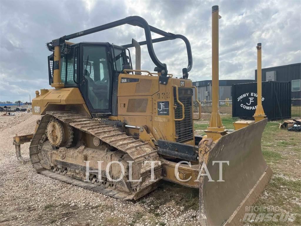 CAT D6N XL Buldožeri gusjeničari