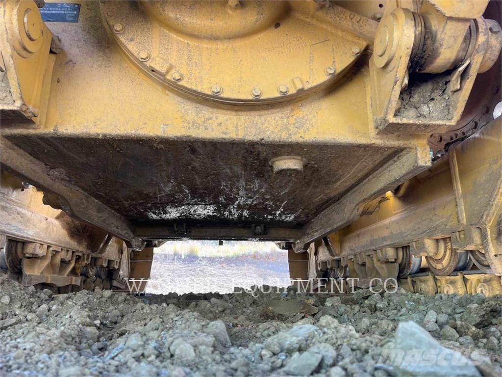 CAT D6N XL Buldožeri gusjeničari