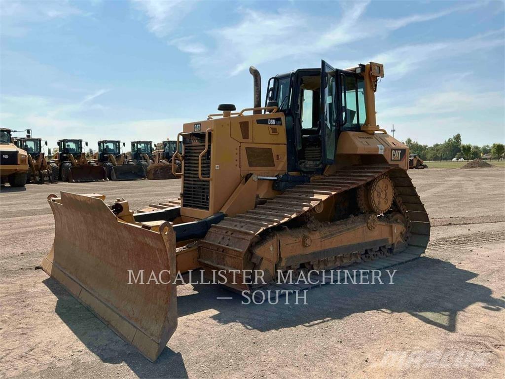 CAT D6NLGP Buldožeri gusjeničari