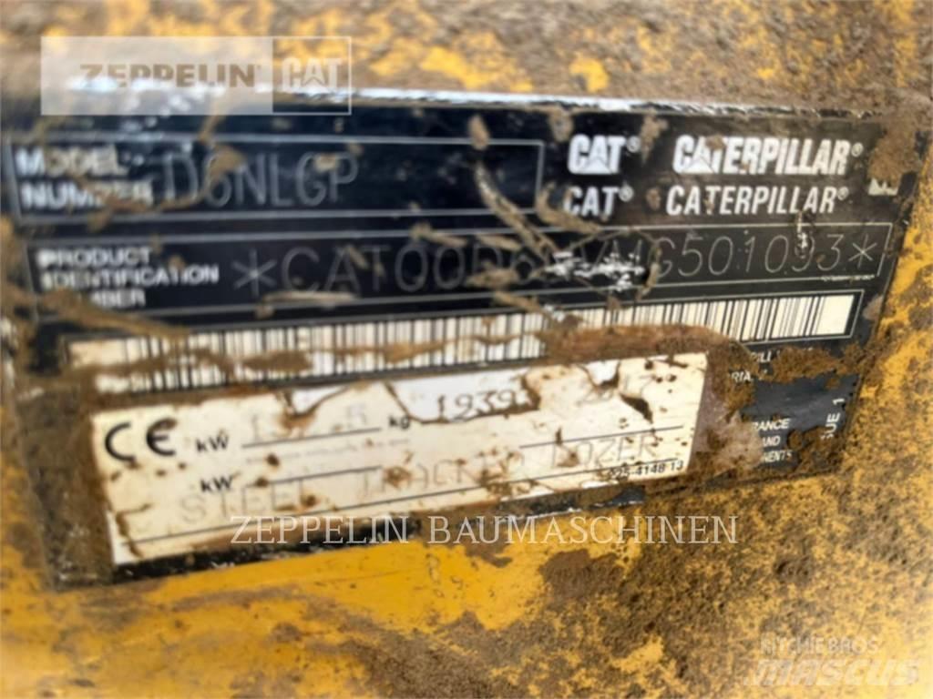 CAT D6NMP Buldožeri gusjeničari
