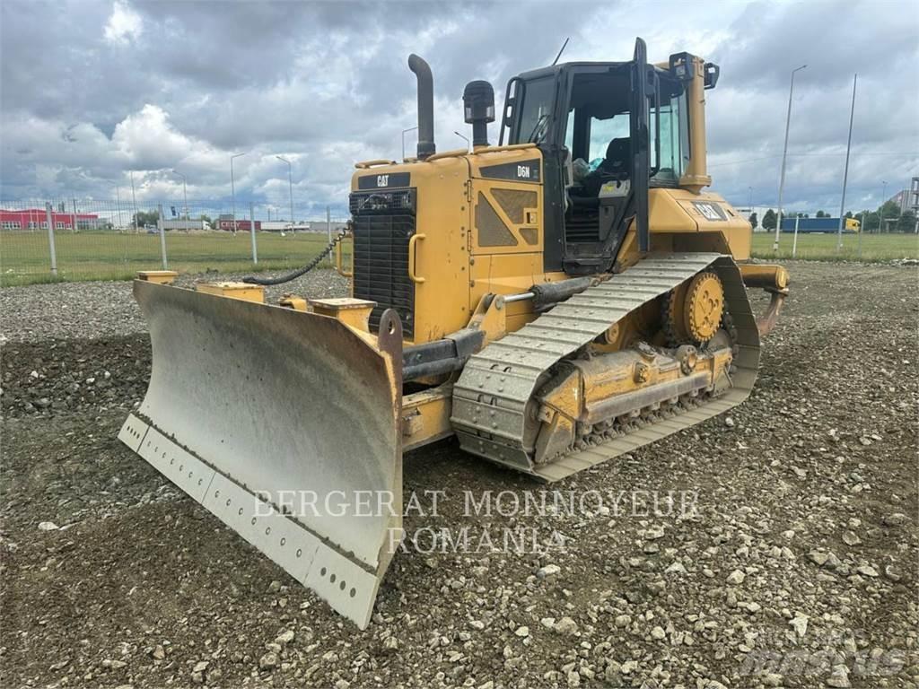 CAT D6NXL Buldožeri gusjeničari