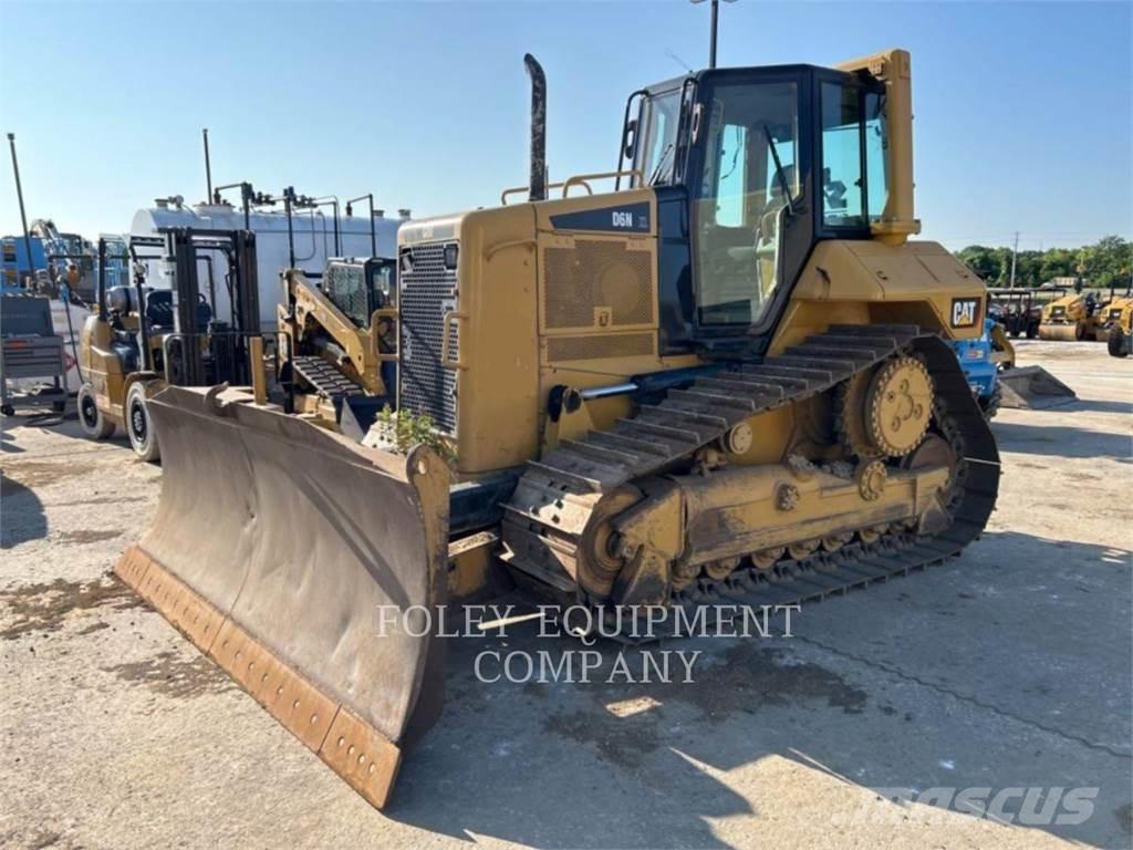 CAT D6NXL Buldožeri gusjeničari