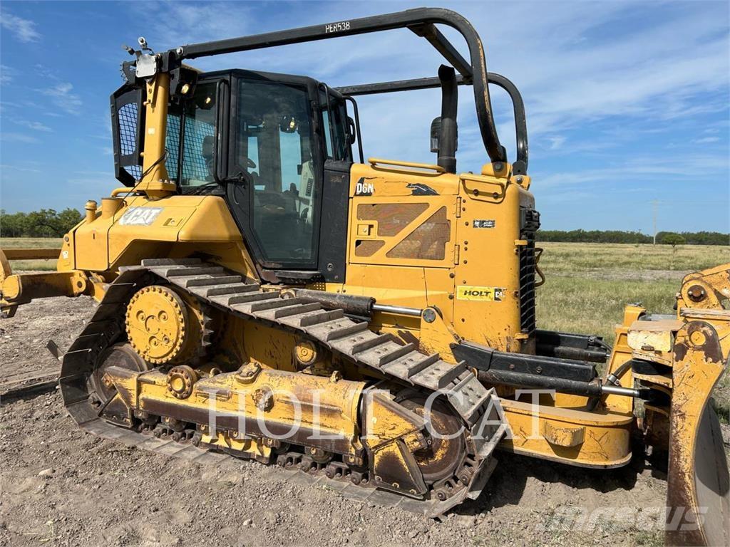 CAT D6NXL Buldožeri gusjeničari