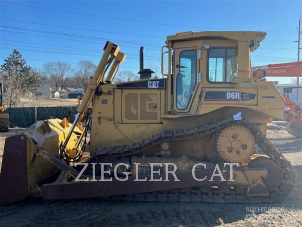 CAT D6R Buldožeri gusjeničari