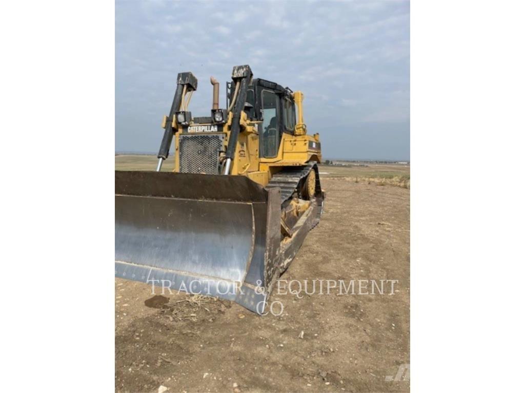 CAT D6R Buldožeri gusjeničari