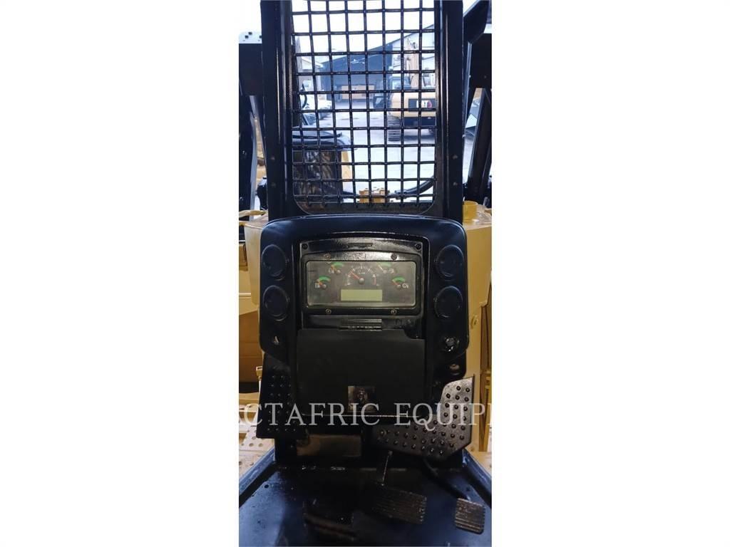 CAT D6R2 Buldožeri gusjeničari