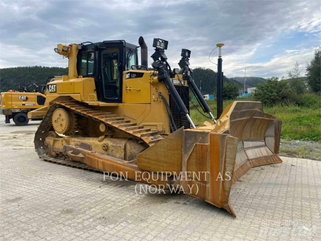 CAT D6T Buldožeri gusjeničari