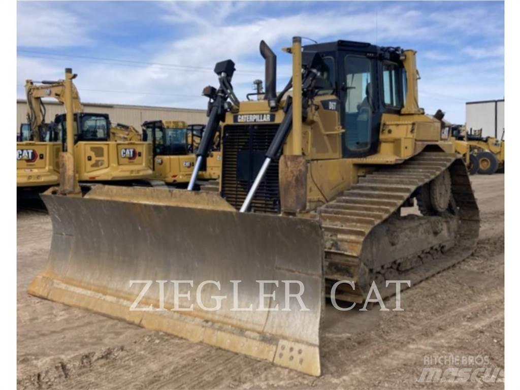 CAT D6T Buldožeri gusjeničari