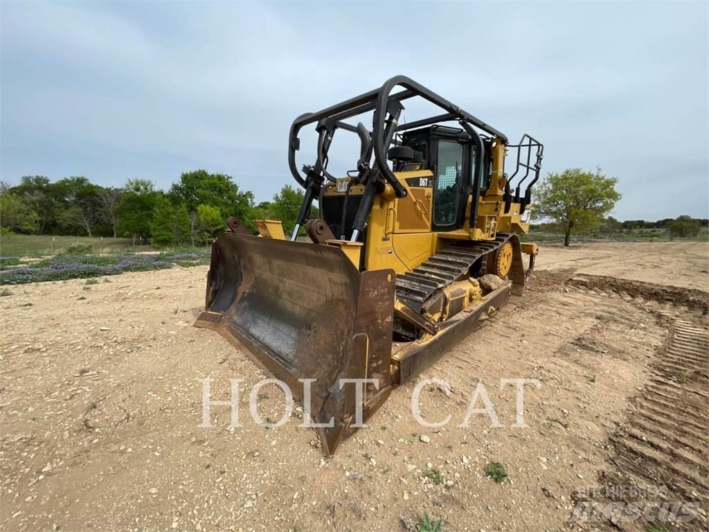 CAT D6T Buldožeri gusjeničari