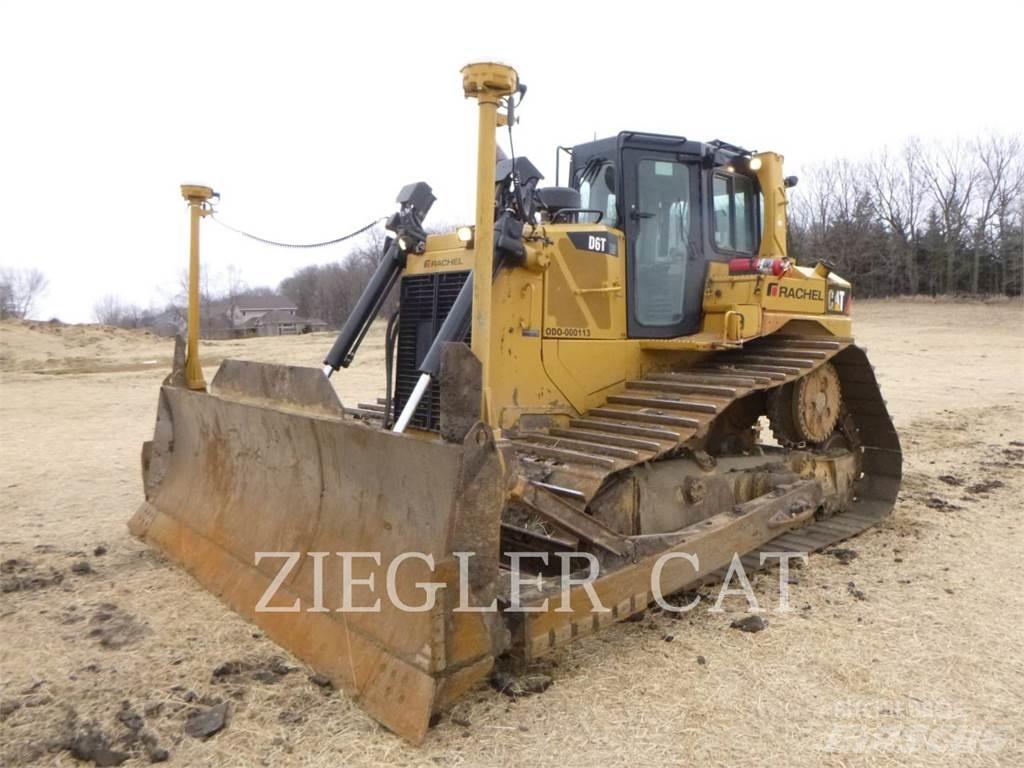 CAT D6T Buldožeri gusjeničari