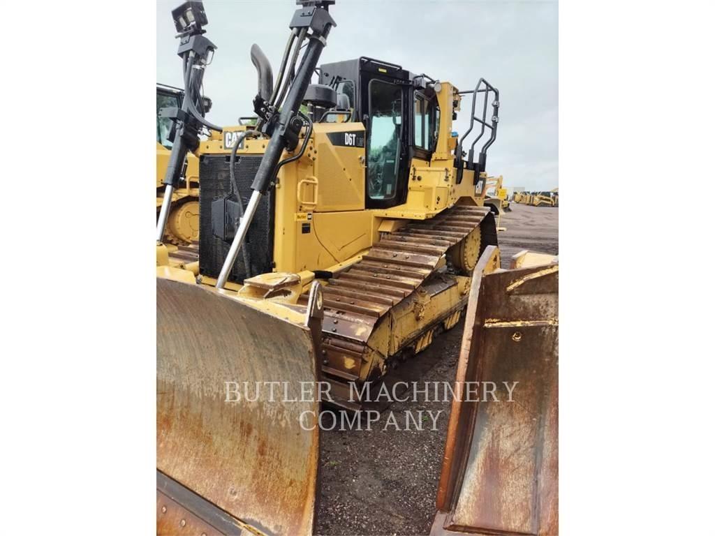 CAT D6T Buldožeri gusjeničari