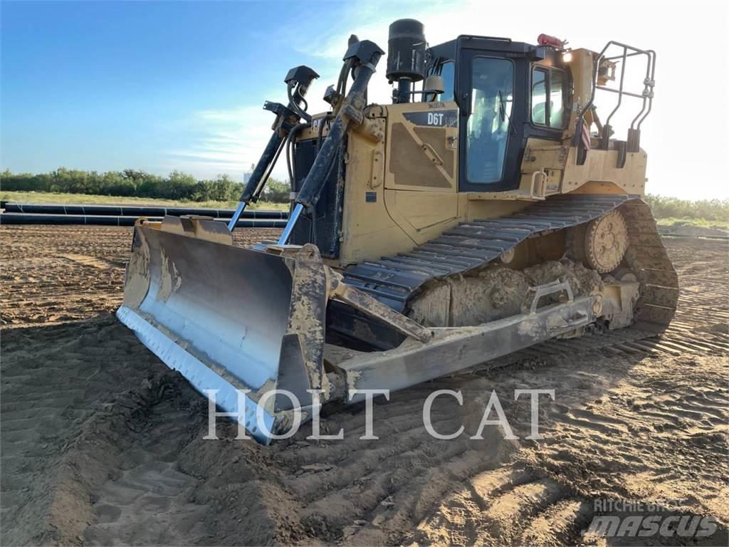 CAT D6T Buldožeri gusjeničari