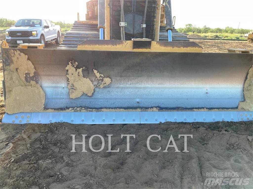 CAT D6T Buldožeri gusjeničari