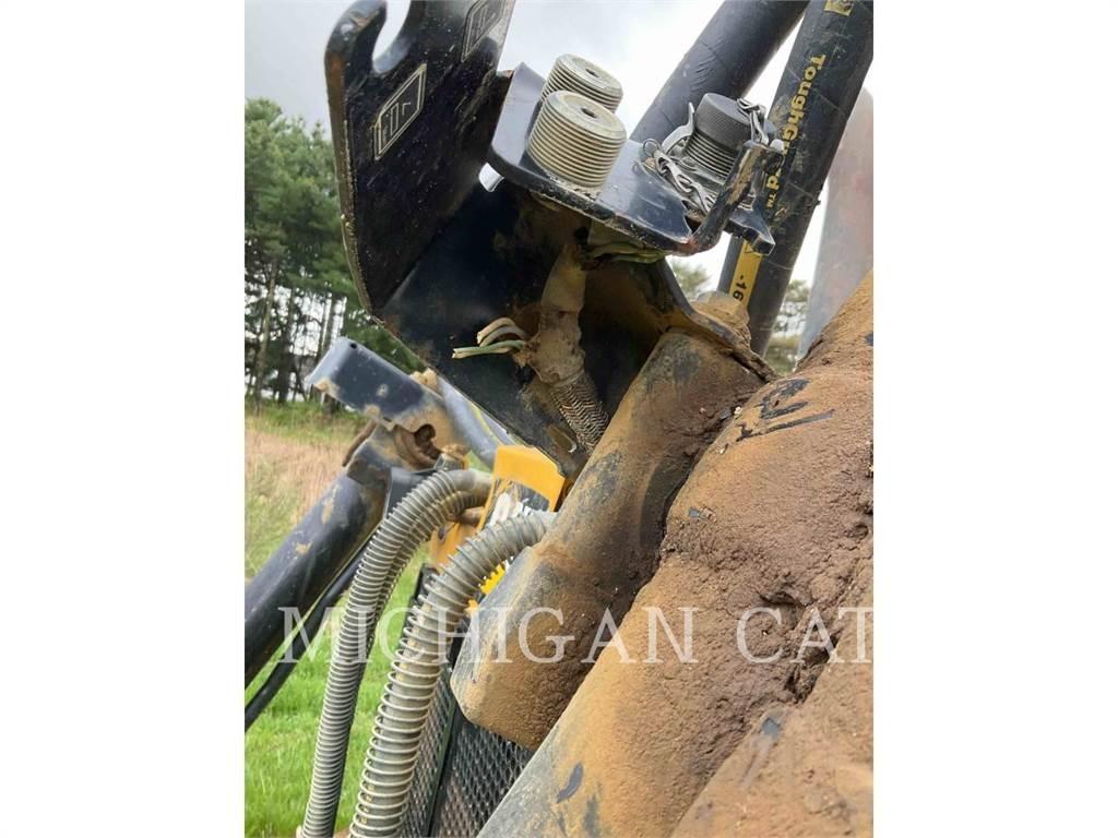 CAT D6T Buldožeri gusjeničari