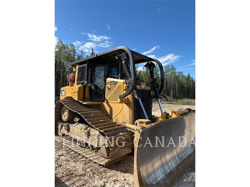 CAT D6T Buldožeri gusjeničari
