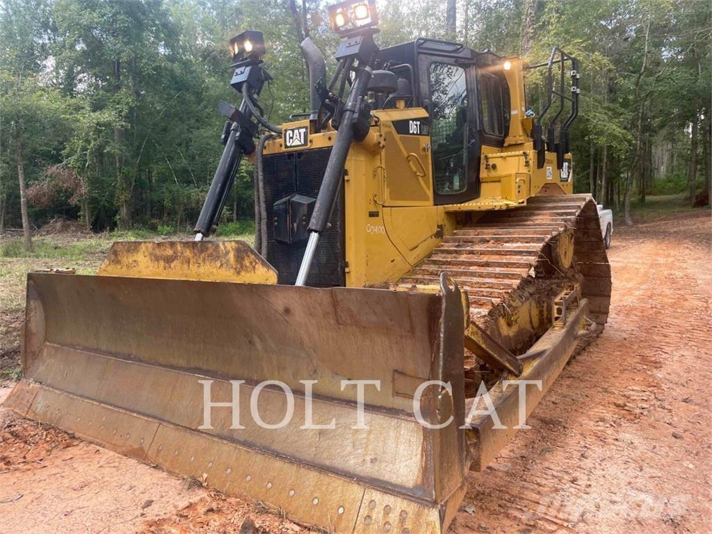 CAT D6T Buldožeri gusjeničari