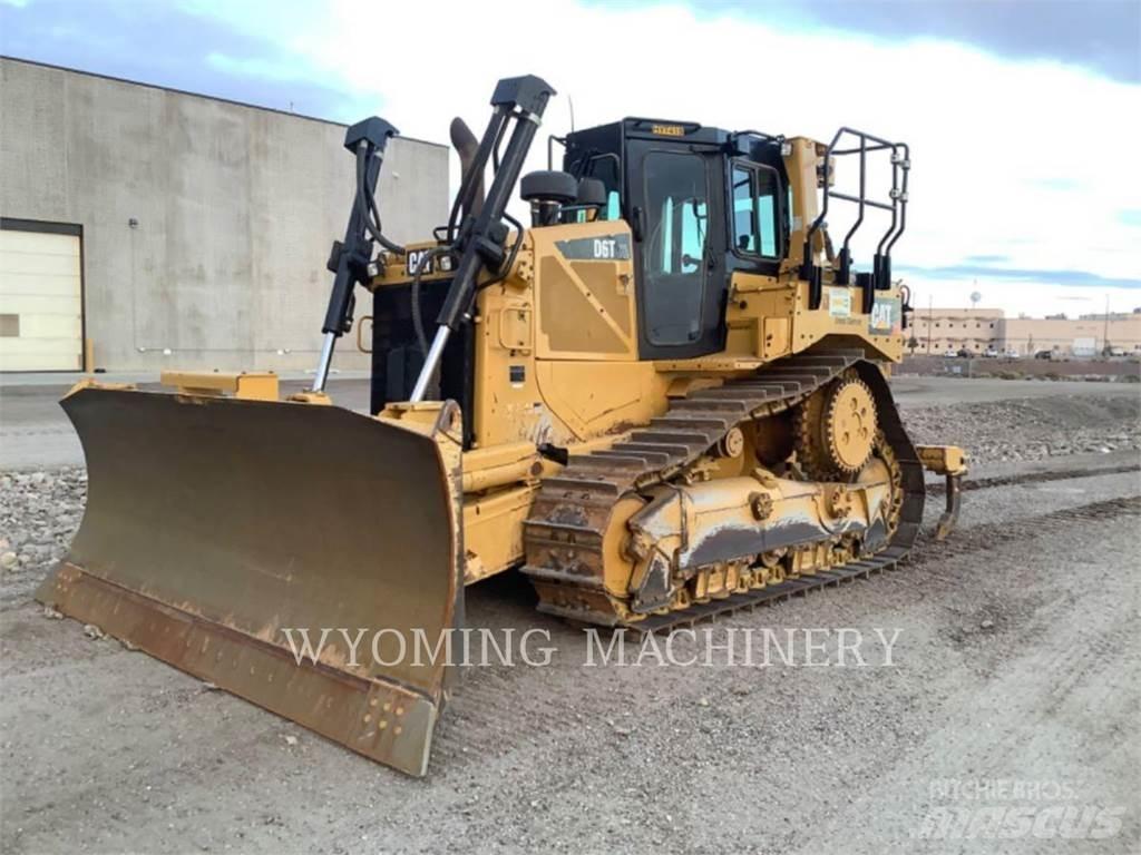 CAT D6T Buldožeri gusjeničari