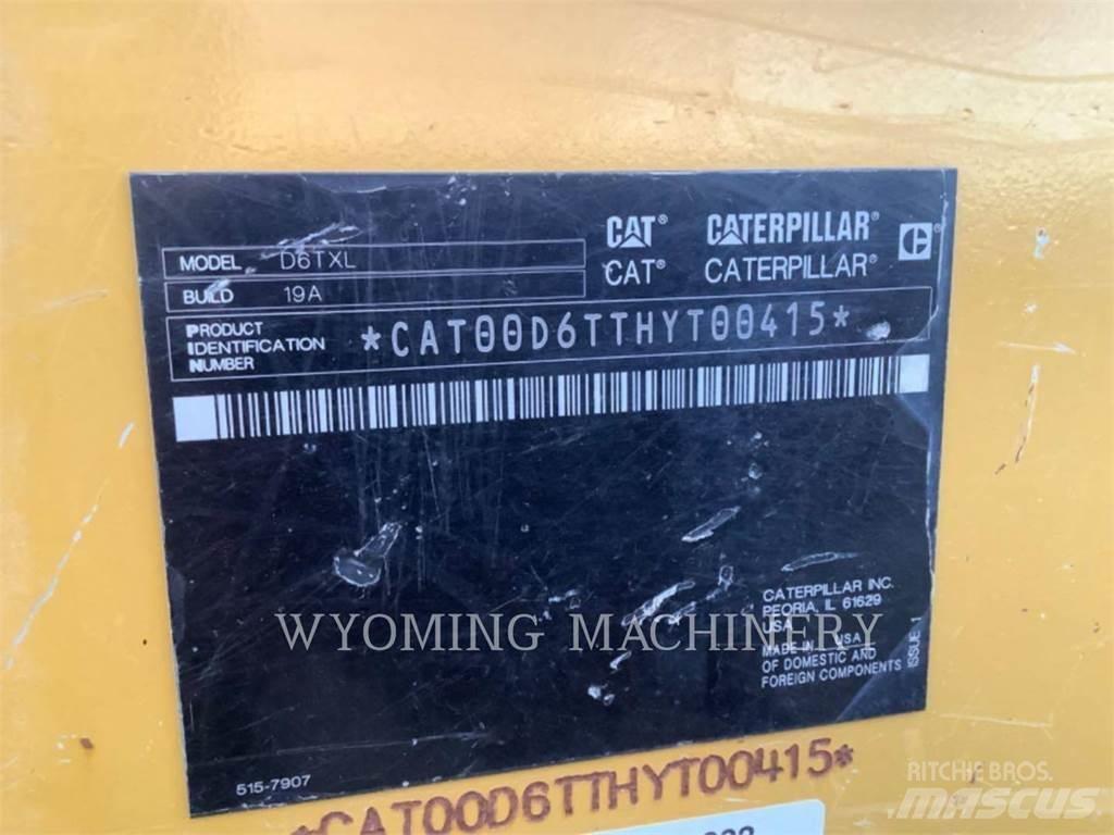 CAT D6T Buldožeri gusjeničari