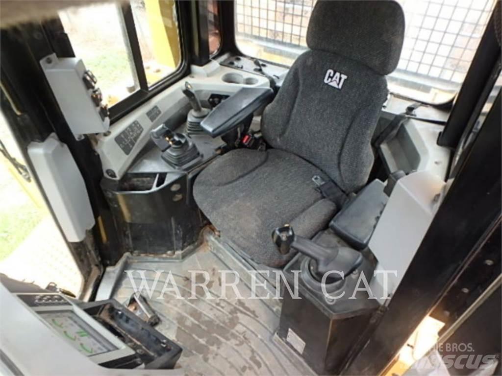 CAT D6T 4XLPAT Buldožeri gusjeničari