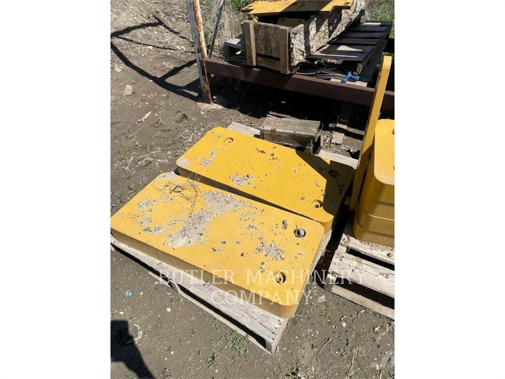 CAT D6T COUNTERWEIGHTS Građevinarstvo – ostalo