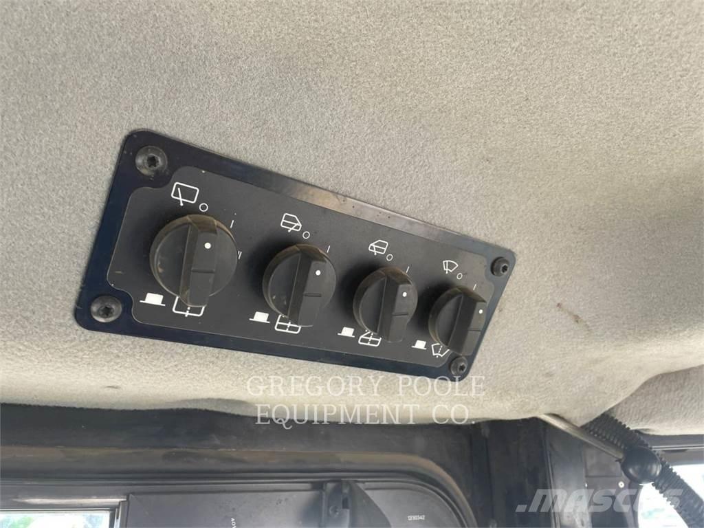 CAT D6T LGP Buldožeri gusjeničari