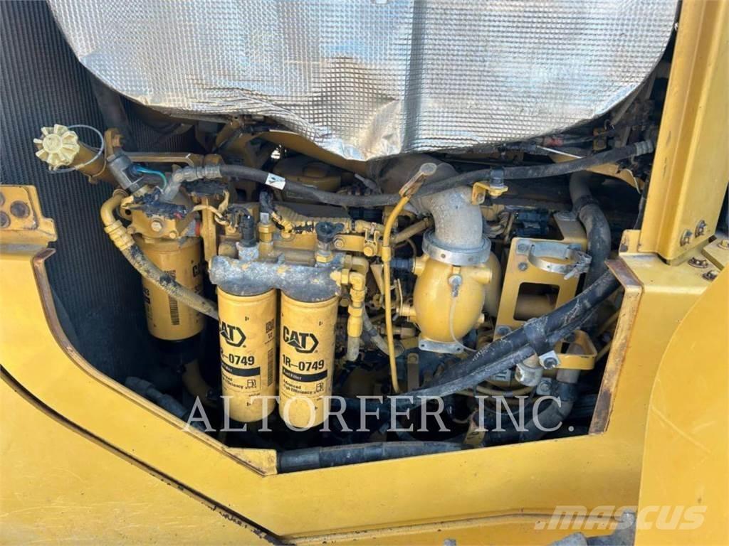 CAT D6T LGP Buldožeri gusjeničari