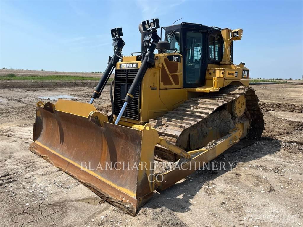 CAT D6T LGP Buldožeri gusjeničari