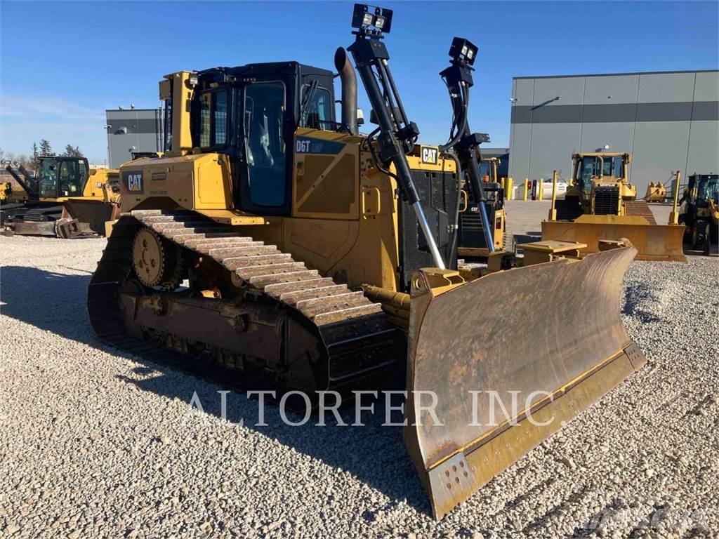 CAT D6T LGPPAT Buldožeri gusjeničari